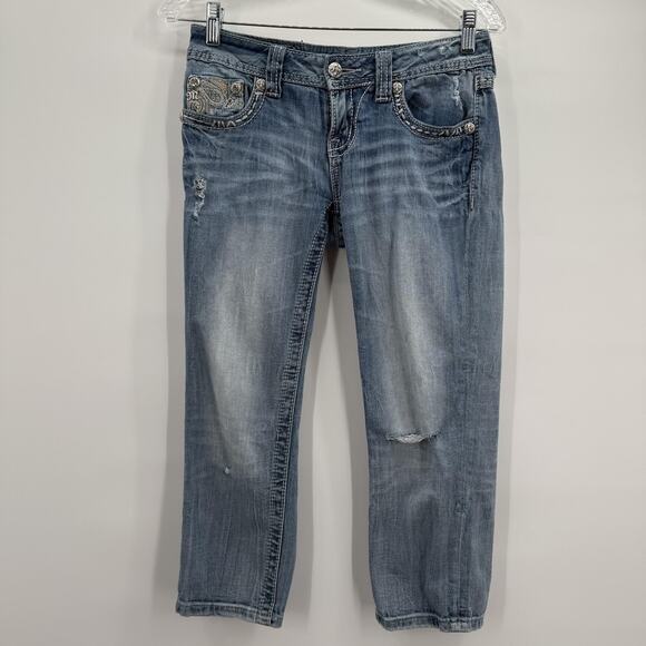 Miss Me Jeans Womens 26 Blue Cuffed Capri Distressed Embellished Paisley JW5824P - Picture 1 of 15